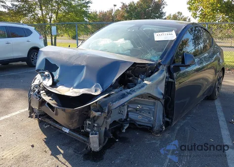 2025 Tesla Model Y Long Range Dual Motor Rear-Wheel Drive из США, поврежденный, VIN 7SAYGDED8SF266679